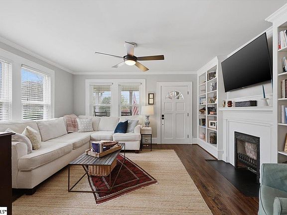 4th image of 213 W Faris Rd