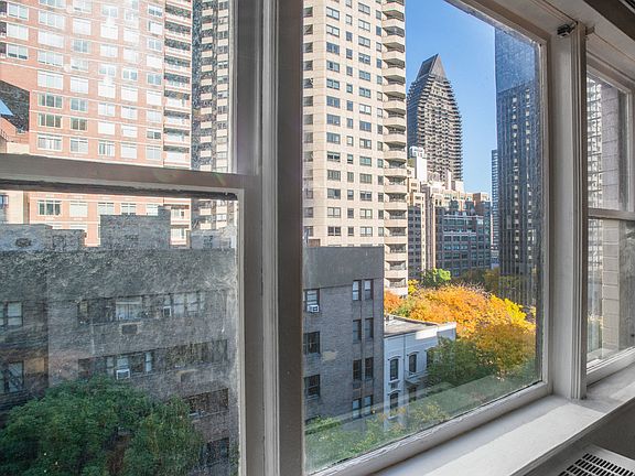 3rd image of 240 E 46th St APT 8E