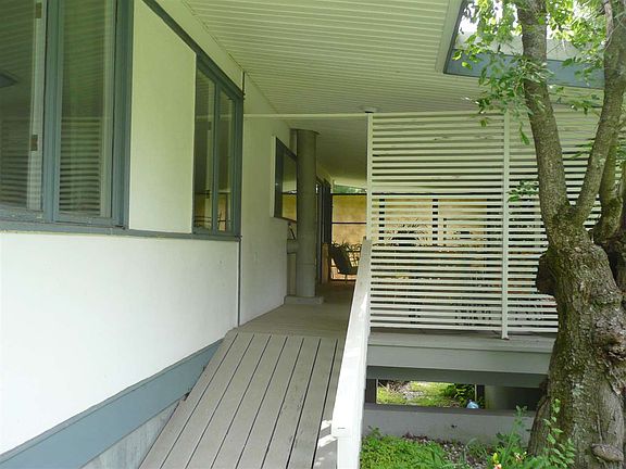5th image of 65 Willey Ave