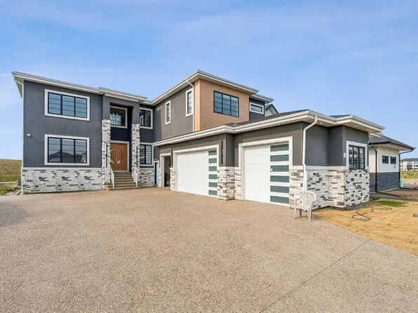 78 S Trinity Rd, Rocky View County, AB T1Z 0B9
