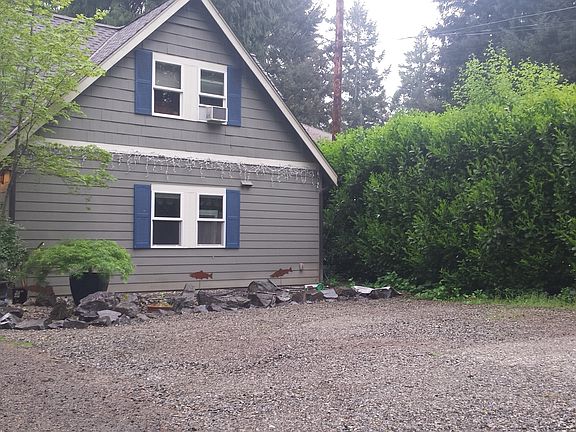 3rd image of 2773 Marine Dr