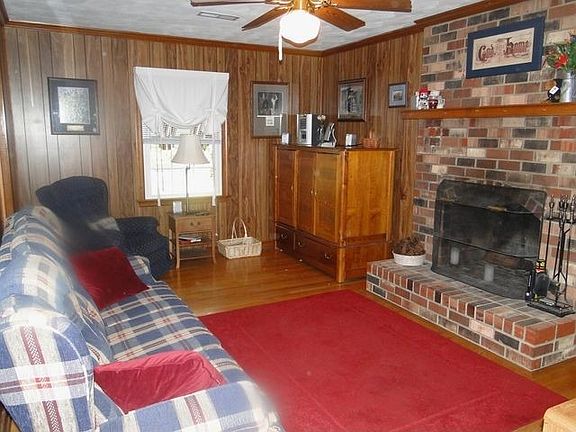 4th image of 7271 Walnut Grove Dr