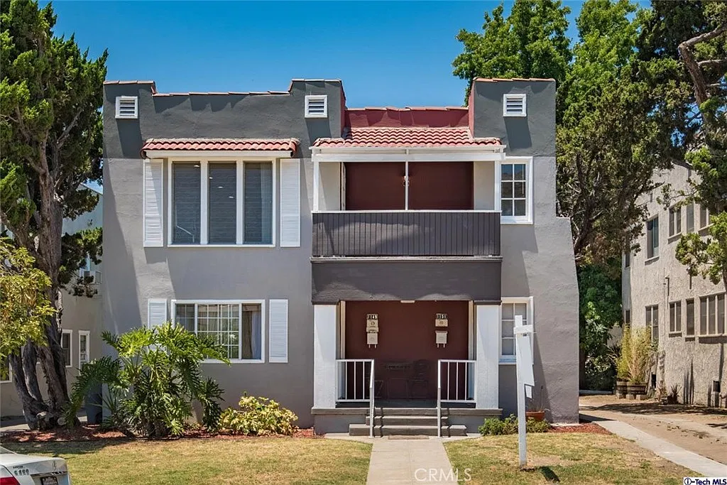 2 bed, 1.0 bath, 1400 sqft, $3,500 — Photo 2