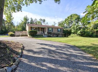 107 W Siddonsburg Rd, Dillsburg, PA 17019