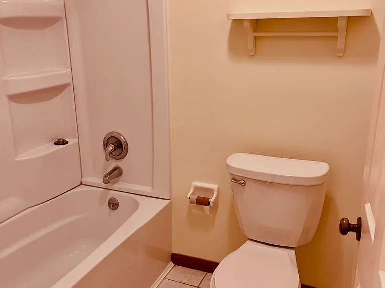 240 Bayberry Dr — Photo 11