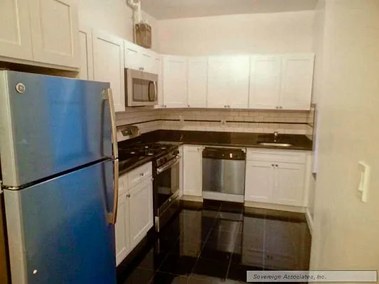 Rented by Sovereign Associates | media 7