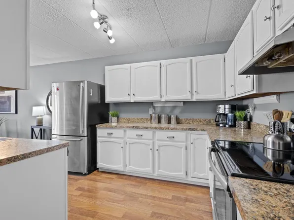 10 MAPLE WOOD Lane #3, Madison, WI 53704