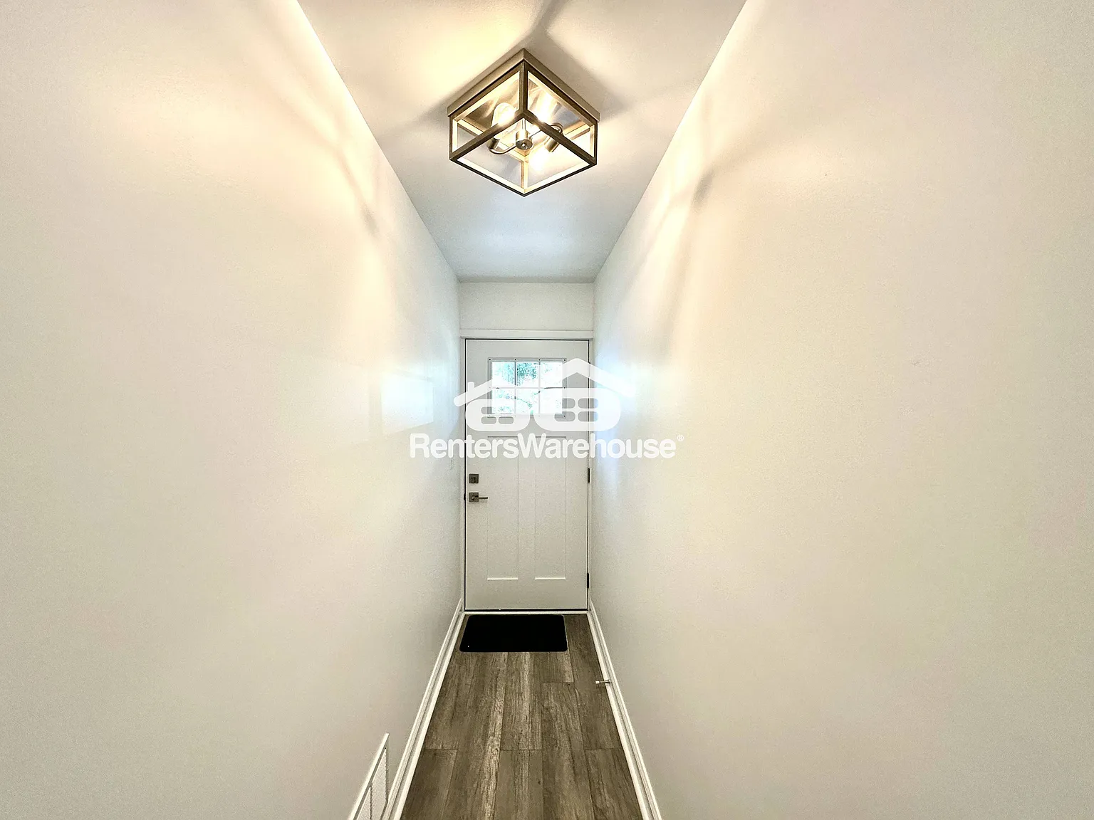 Single Family Home, Ellicott City, 2-3 bed, 2 full bath — Photo 4