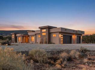 323 Purple Aster Rd, Placitas, NM 87043