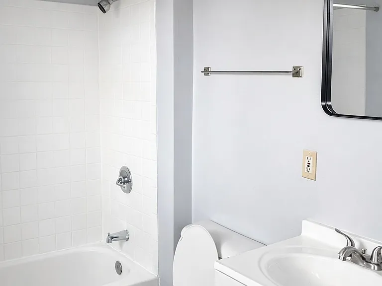724 Delaware St #2 — Photo 6