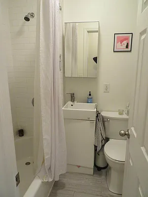 Rented by Space Real Estate | media 14