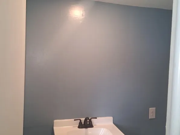 6022 Pence Dr, Fayetteville, NC 28311