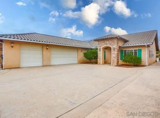 1620 Elm Dr, Vista, CA 92084