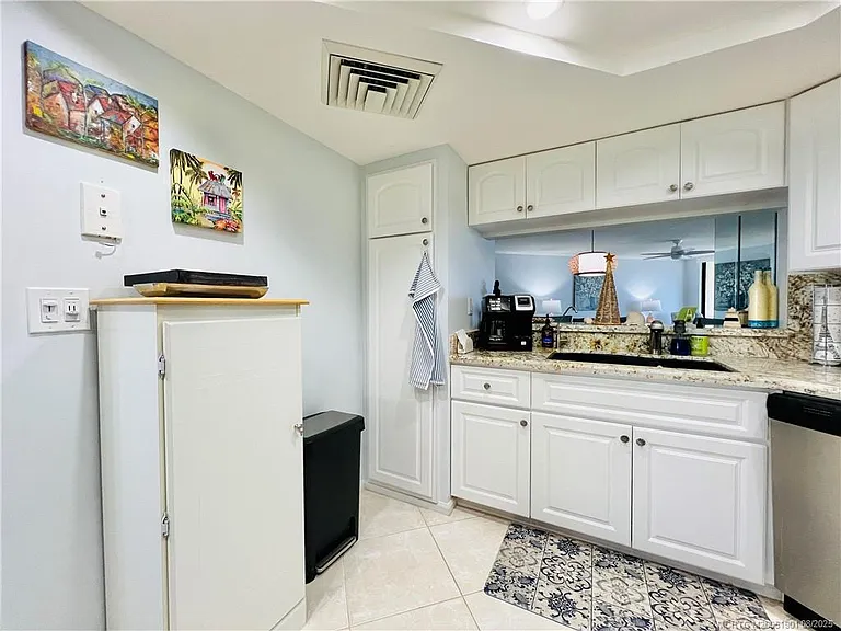 9500 S Ocean Dr #809 — Photo 12