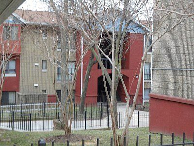 5th image of 1611 E Chase St #1611