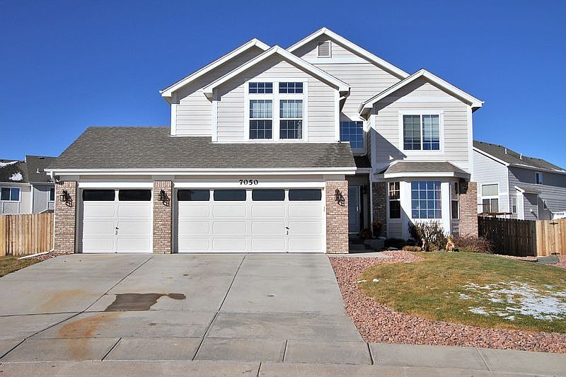 Cul-De-Sac; Huge Lot