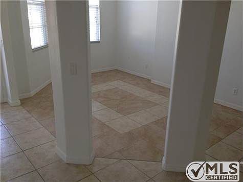 2nd image of 2050 SE Franciscan St