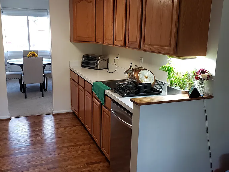 9524 Miranda Ct — Photo 6