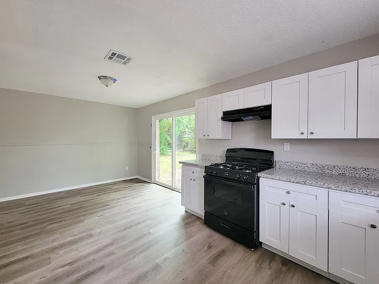 3121 Proswimmer St — Photo 17