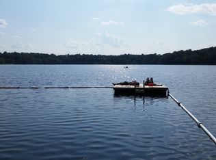 25 Hibiscus Cir, Hopewell Junction, NY 12533