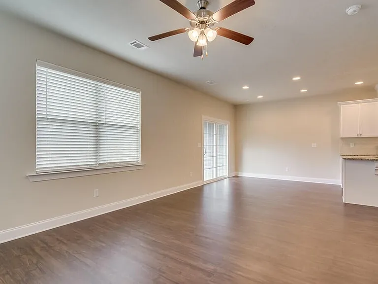 1830 Butternut Dr — Photo 11