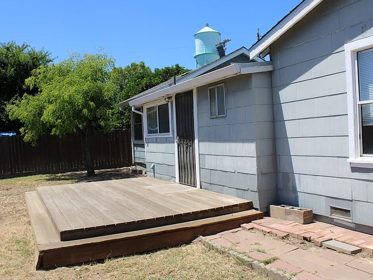 608 Union St — Photo 26
