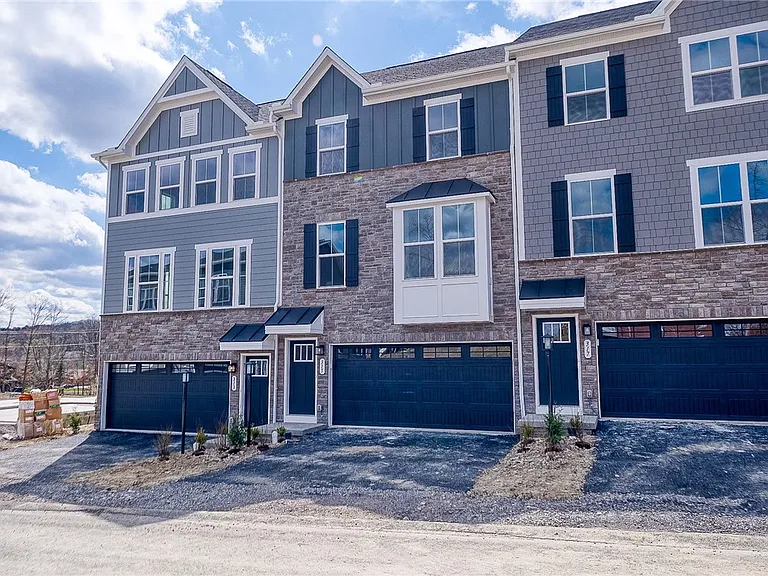 315 Telluride Ln — Photo 2