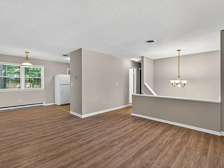 4725 Pennoak Rd — Photo 5