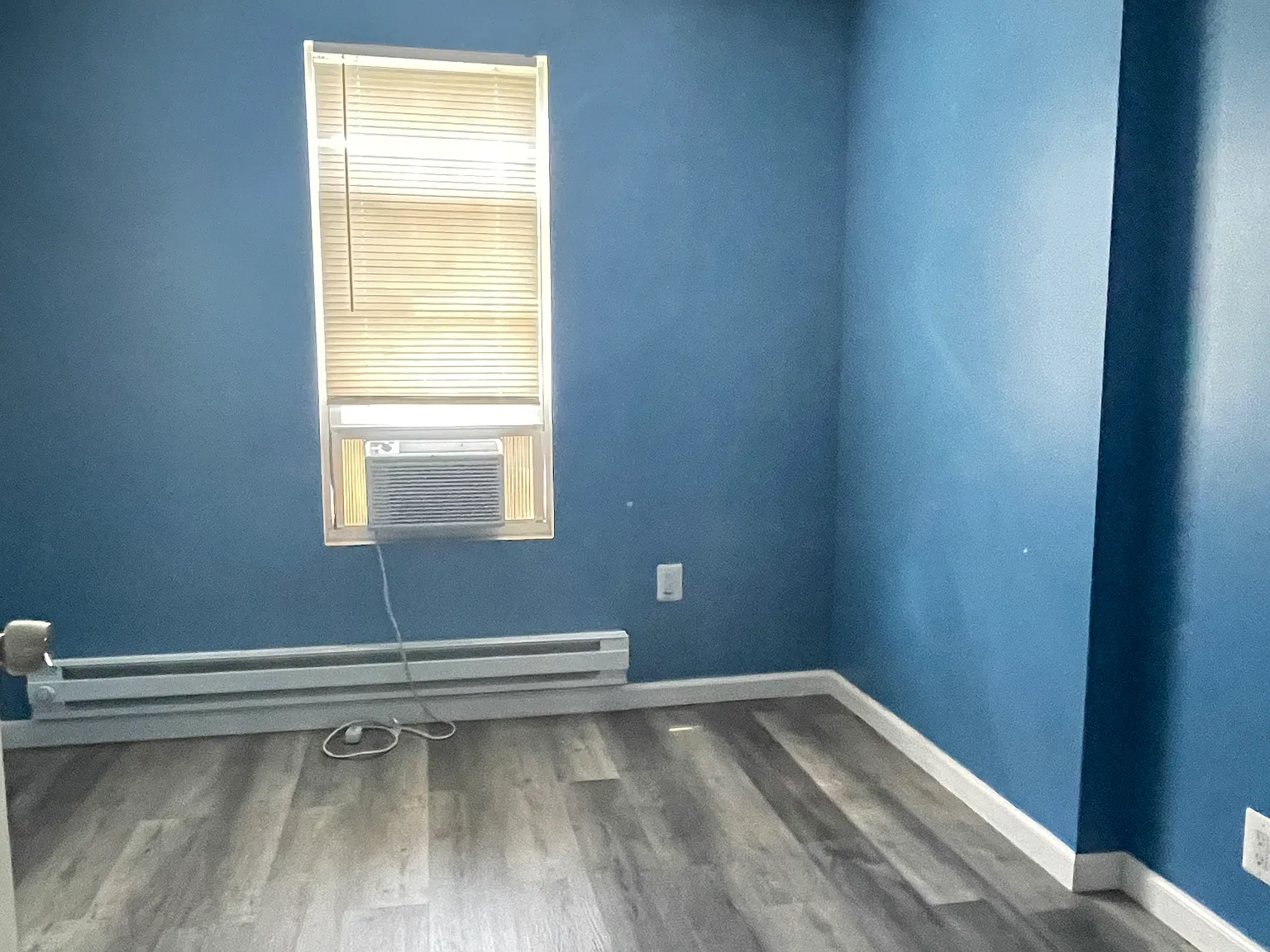 2 bed, 1.5 bath, 956 sqft, $1,400 — Photo 3