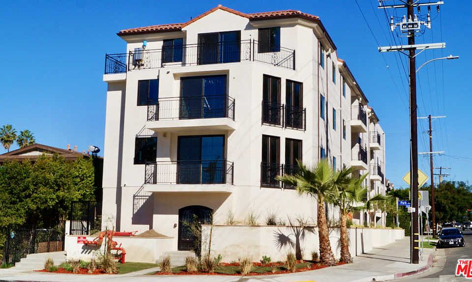 1st image of 1111 Echo Park Ave #302