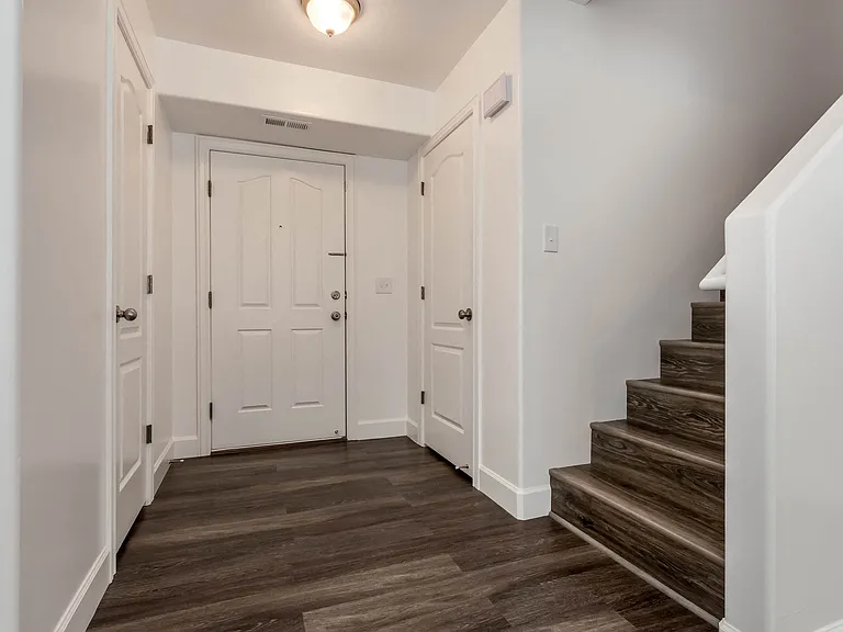 33 N Cameron St — Photo 23