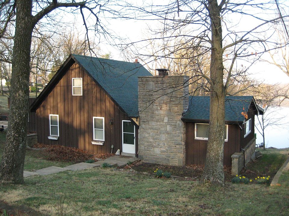 1st image of 3759 S Lakeshore Dr