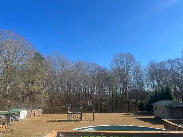2284 Southbend Rd, Clover, SC 29710