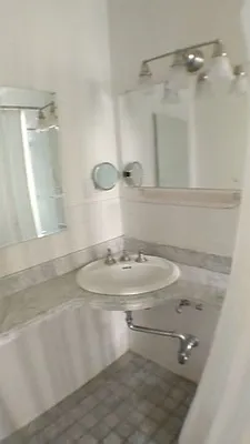 Rented by Gala West Realty LTD | media 12