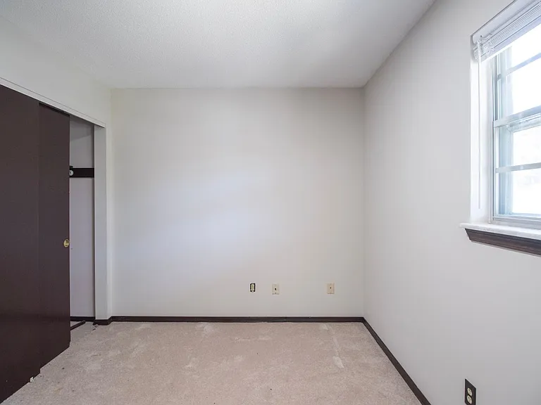 6581 S Gateway Blvd — Photo 10