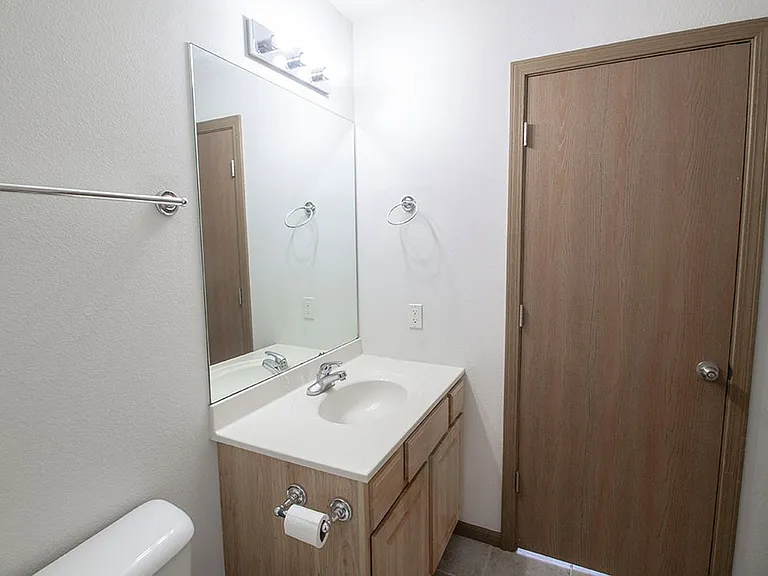 2119 Ballenger Ln — Photo 15