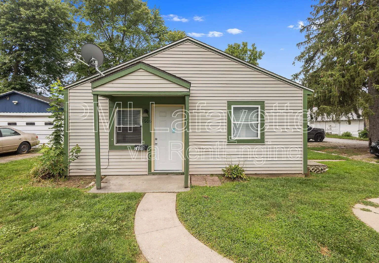 2 bed, 1.0 bath, 725 sqft, $1,150 — Photo 1