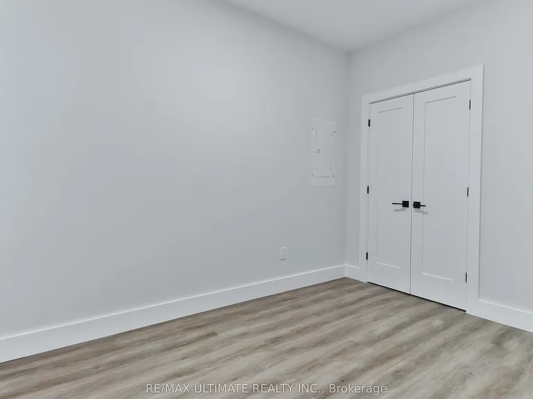 6 Chudleigh Rd #MAIN FLOOR — Photo 12