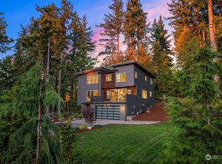 1105 40th St, Bellingham, WA 98229