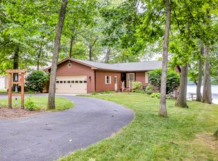 263 Westshore Dr, Jerome, MI 49249
