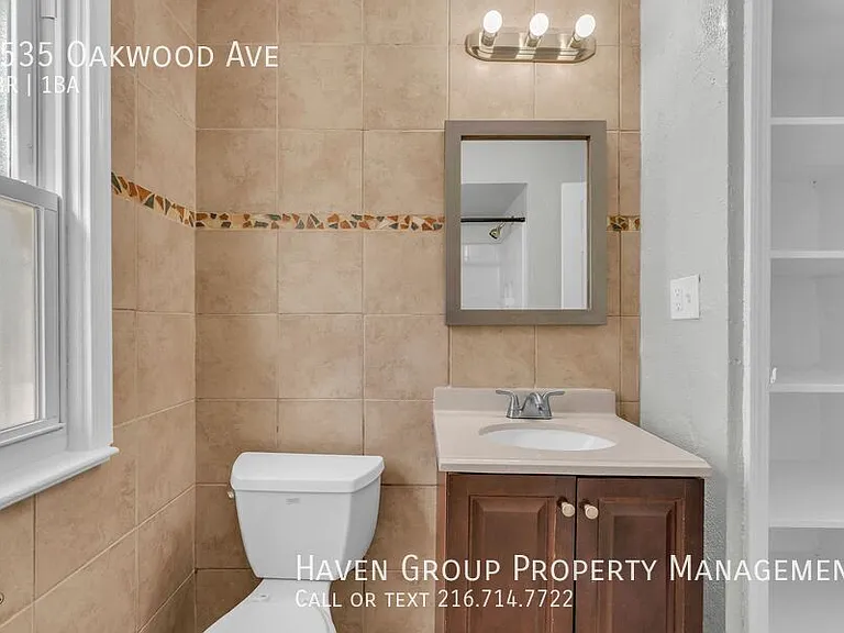 5535 Oakwood Ave — Photo 18