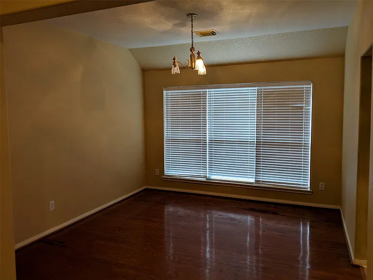 27139 Pine Crossing Dr — Photo 6