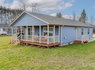 8168 N 3rd Ln, Gladstone, MI 49837