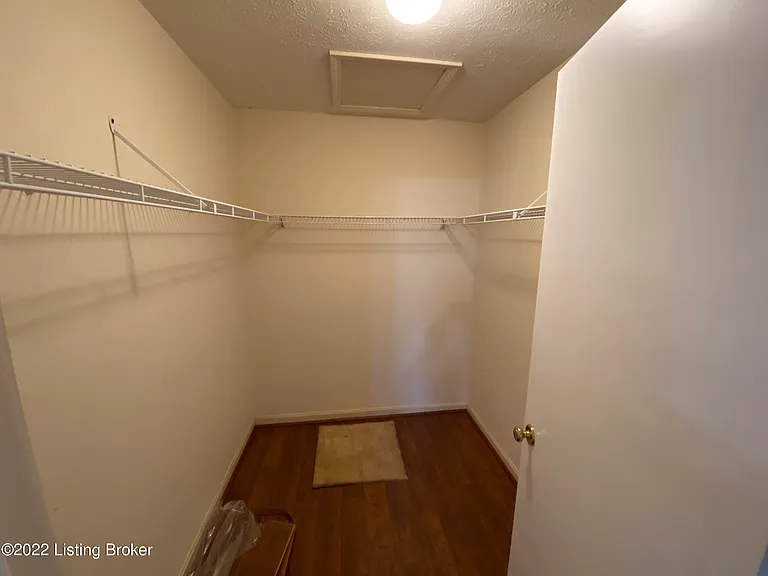 8600 Tannen Dr — Photo 13