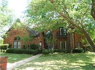 1304 Travis Cir S, Irving, TX 75038