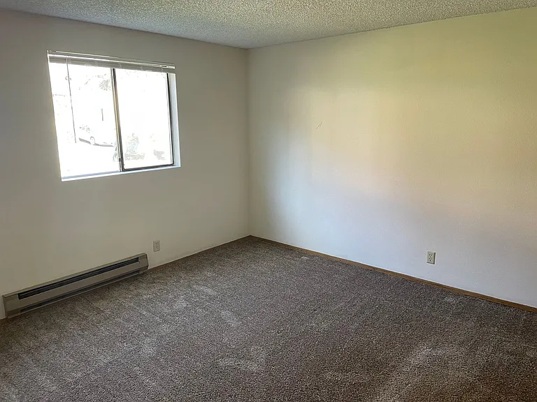 690 NW Atalanta Way #L — Photo 7