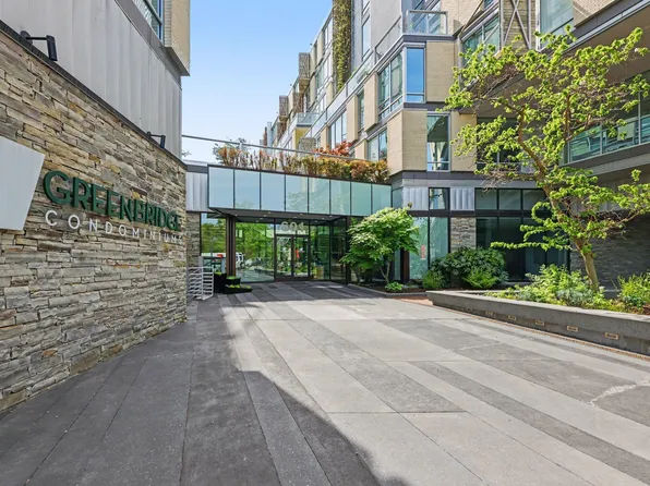 601 W Rosemary St #712, Chapel Hill, NC 27516