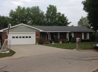 5115 Navajo Ct, Columbus, IN 47203