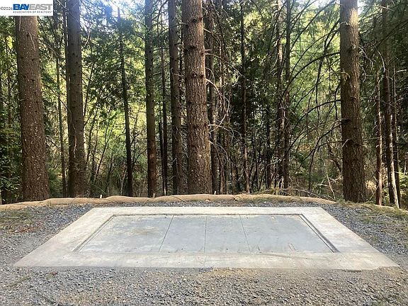 4th image of 5890 Starkes Grade Rd