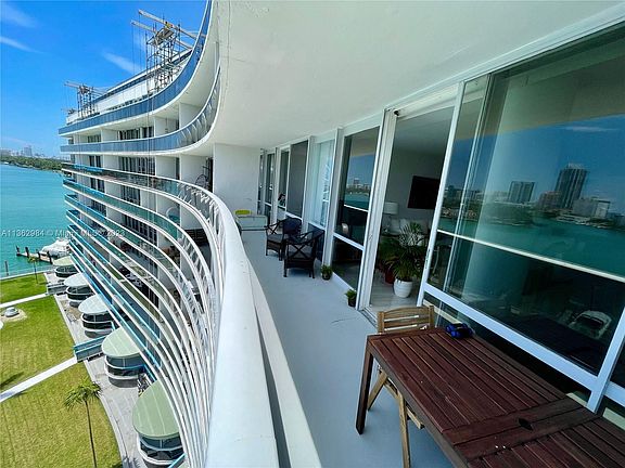 5th image of 900 Bay Dr APT 814